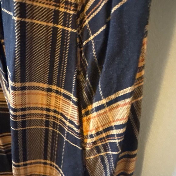 Bloomchic plaid button-down dress with pockets - Picture 7 of 7